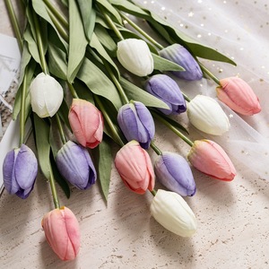 <span class=keywords><strong>Mousse</strong></span> de tulipe verte à tête unique en gros fleurs artificielles pour Noël et Thanksgiving décoration de mariage artisanat cadeau articles de décoration de la maison - Product Image 1