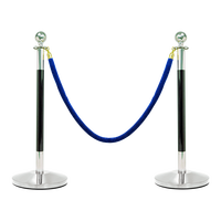 Poteau de guidage rétractable de luxe personnalisé en acier inoxydable avec corde bleue pour la gestion des files d'attente et le contrôle des foules