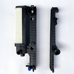 Tutti i tipi di serbatoi in plastica per radiatori automatici per <span class=keywords><strong>BMW</strong></span> E36 PA66 WGF30 % serbatoio <span class=keywords><strong>radiatore</strong></span> OEM 1723528 1468469 - Product Image 3