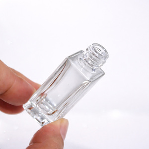 Botella de vidrio cuadrada de 8 ml con gotero para aceite, de alta gama, ideal para viajes, fácil de transportar, muestra de belleza, venta directa de fábrica al por mayor - Product Image 5