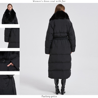 Veste d'hiver longue et brillante noire surdimensionnée coupe-vent pour femmes avec col en fourrure de renard véritable et doublure en duvet d'oie