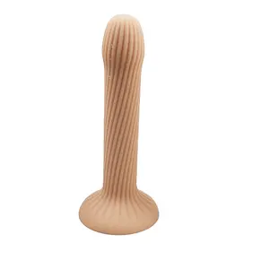 Goede Nieuwe Vlees 7 Inch Gevoerd Siliconen Dildo Plastic Penis Seksspeeltje Voor Koppels Strapon Voor Vrouwen Anale Plug Lesbische Grappige Volwassen Speelgoed