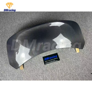 ฝากระโปรงท้ายคาร์บอนไฟเบอร์ทรง OEM สำหรับรถบีเอ็มดับเบิลยู ซีรีส์ 5 รุ่น E60 ปี 2003-2010 - Product Image 4