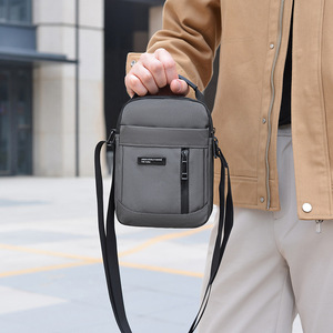 Sac de poitrine pour homme tendance, sac à dos Oxford, style décontracté, sac messager pour affaires et plein air - Product Image 5