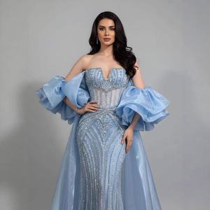 Robe de <span class=keywords><strong>soir</strong></span>ée bleue sirène Serene Hill LA73141 avec cape en organza à volants spectaculaires, robes de <span class=keywords><strong>soir</strong></span>ée formelles pour femmes - Product Image 2