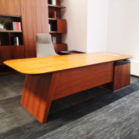 Bureau de direction convertible en forme de L, moderne et luxueux, avec armoire latérale, mobilier de bureau