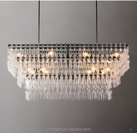 Lustre de luxe. Luminaires de plafond pour salon. Lustres en cristal modernes. Usine de lustres sur mesure.