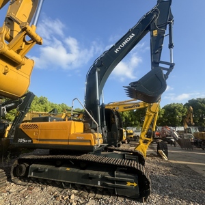 Excavatrice sur chenilles Hyundai R305LC-9T d'occasion, année 2024, 30 tonnes, pour travaux de construction lourds, avec peu d'heures de fonctionnement - Product Image 2