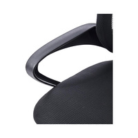 Chaise de bureau ergonomique noire avec dossier en maille, roulettes et accoudoirs réglables en hauteur, chaise de jeu