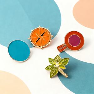 Badges personnalisés en gros pour usine : épinglettes, badges en métal, artisanat, conception de logos d'entreprise, d'école, badges en émail souple et dur - Product Image 1