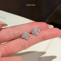 Elegante S925 Silber Vierblättrige Moissanit-Ohrstecker 925 Sterling Silber Hypoallergene Marquise-Blumen-Ohrstecker