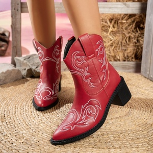 Bottes courtes tendance pour <span class=keywords><strong>femme</strong></span>, style <span class=keywords><strong>cowboy</strong></span>/cowgirl, brodées, à talon épais, collection Printemps-Automne 2026 - Product Image 4