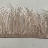 Garniture de plumes d'autruche bon marché teintées de 8 à 10cm pour vêtements et accessoires