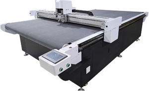 Machine de découpe numérique à couteau oscillant pour tissus, en vente, pour la découpe de papier ondulé et de matériaux composites - Product Image 3