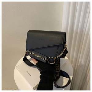 กระเป๋าขายส่ง I-0561 กระเป๋าถือแฟชั่นผู้หญิงรุ่นใหม่ สไตล์เกาหลี กระเป๋าสะพายข้างผู้หญิง - Product Image 5