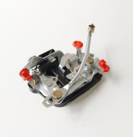 Loquet de porte de cabine mécanique 8-97852-414-3 Droit (RH) pour camion léger ISUZU Série N, remplacement OE de serrure de porte manuelle