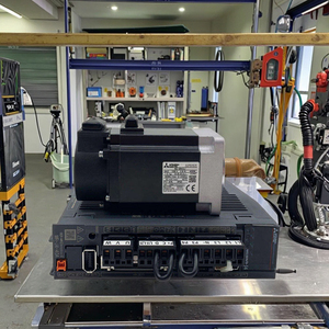 MR-J4-40A 0.4kW 220V/230V 50/60Hz อุปกรณ์ควบคุมอุตสาหกรรมอิเล็กทรอนิกส์แบบซอฟต์แมนนวล STO เทคโนโลยีเซนเซอร์นิรภัย 1.5A - Product Image 2