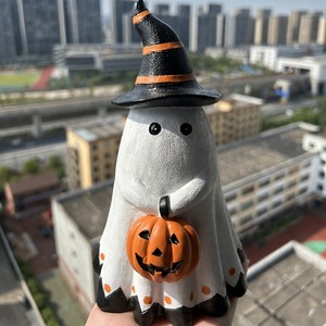 Figuras Decorativas de Fantasmas de Halloween, Linda Estatua de Resina Espeluznante con Calabaza, Centro de Mesa para Fiestas en Casa - Product Image 4