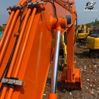 Vente Flash : Excavatrice sur chenilles d'occasion Doosan DH150, 15 tonnes, système hydraulique complet, bon état, livraison rapide, expédition mondiale