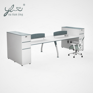 Poste de travail compact pour 6 personnes, idéal pour les petites équipes et les espaces de travail restreints - Product Image 1