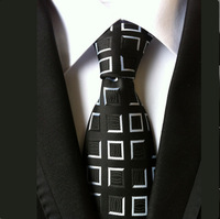 Cravate professionnelle en polyester jacquard écologique avec logo personnalisé, imprimée en monochrome, avec emballage individuel