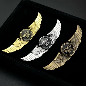 Broches Metálicos con Logotipo Personalizado, Tema de Ángel, Técnica de Fundición a Presión y Grabado, Accesorios de Bisutería - Product Image 3