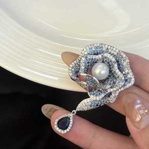 Bleu Rose Bleu Trésor Goutte D'eau Broche Incrusté 8-9mm Naturel Perle D'eau Douce Broche Super Belle <span class=keywords><strong>Bijoux</strong></span> pour Femmes - Product Image 4