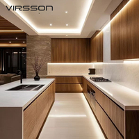 Meubles de cuisine en bois de style modulaire de luxe avec îlot de rangement intégré, en chêne