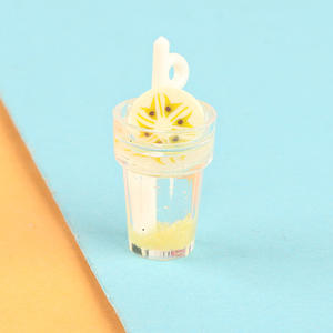 Venta al por mayor Mini Limonada Deco Simulación Luminoso Acrílico Cuentas Tridimensional Comida Decoración Mini Bebida Botella DIY Encanto - Product Image 3