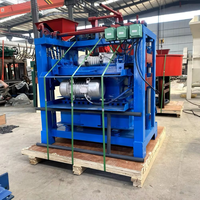 Machine durable de fabrication de pavés avec contrôle PLC pour le moulage automatique de briques dans la production de matériaux de construction