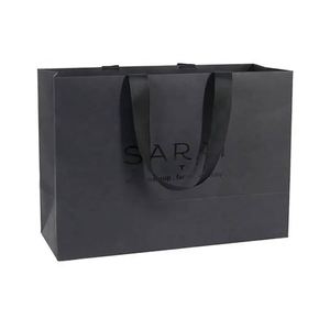 Sacs en papier d'art personnalisés pour cadeaux de Noël en gros avec design de luxe, recyclables, couleur et logo personnalisés - Product Image 5