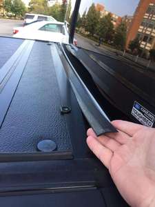 Couverture de benne rigide pliable XIANGTA 5'7'' pour Ford F-150 Tundra Hilux Ram 1500 Ranger Navara 2013-2024 - Product Image 3