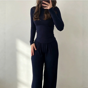 Ensemble de costume décontracté pour femme, couleur unie, haut à col rond et manches longues, pantalon large, tailles SMLXL, Europe, Amérique, Asie du Sud-Est, transfrontalier - Product Image 3