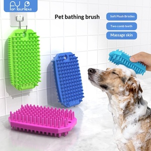 TPRペットグルーミングバスブラシ＆マッサージコーム（犬猫用）抜け毛除去ウェット/ドライ両用 - Product Image 4