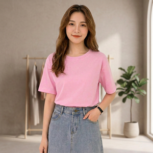 เสื้อยืดคอเฮนลีย์สีชมพู แขนสั้น กระโปรงยีนส์เอวสูง สไตล์ลำลอง ทรงหลวม ระบายอากาศได้ดี สีพื้น ผ้าฝ้าย วินเทจ มีกระเป๋า - Product Image 1