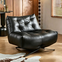 Fauteuil pivotant de luxe en cuir marron à assise large, idéal pour salon ou bureau