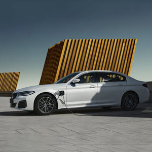 Для BMW серий X1, X2, iX3, X3, X4, iX, X5, X6, X7, i4, GT, M2, M3, M4, M5, M8, Z4, XM — подержанные и новые электромобили (EV) - Product Image 4