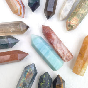 ซัพพลายเออร์ระดับโลกจำหน่ายหินบำบัดพลังงาน คริสตัลขัดเงา ควอตซ์ไฟแดง หลายวัสดุ สำหรับเป็นของที่ระลึก - Product Image 2