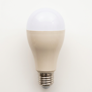 Bombilla LED de Emergencia de Alto Voltaje AC85V-265V DOB 20W Diámetro 8cm Base E27 Chips SMD2835 Plástico PP Blanco Batería 2x1200mAh - Product Image 1