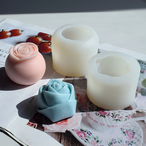 Moule en silicone 3D en forme de <span class=keywords><strong>rose</strong></span> superposée, design réaliste de sculpture florale pour la pâtisserie DIY, bougies parfumées, résine, plâtre, artisanat et décoration - Product Image 2