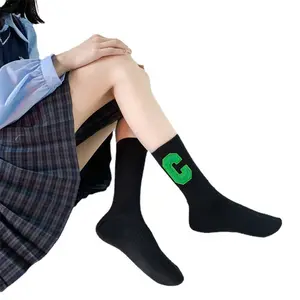 Wholesale fashion adult designer socks luxury women black knee high socks famous brand pluz size ladies socks cotton stockings