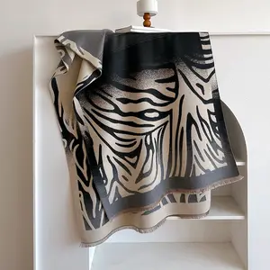 LOGO Custom 2023 Hot new cashmere color jacquard zebra print fashion warm thick men's scarf shawl