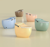 Toilette intelligente haut de gamme colorée à poser au sol avec télécommande, siège chauffant et évacuation en S