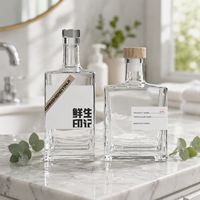Bouteilles de liqueur en verre transparent personnalisées HIKING GLASS, forme carrée, 500 ml, 700 ml, 750 ml, avec bouchon en liège et impression sérigraphique