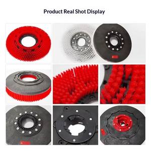 Brosse agressive pour nettoyeur de sols 17 pouces en plastique et abrasif pour graisse et taches tenaces - Product Image 3