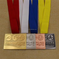 Médailles sportives en métal 3D personnalisées plaquées or/argent à prix abordable pour les récompenses de karaté, de boxe et de courses, et les cadeaux promotionnels pour salons professionnels