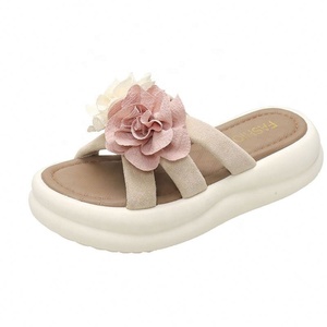 Nouvelles sandales compensées légères et tendance pour femme, style été, à enfiler, motif floral, semelle souple, printemps/automne - Product Image 5