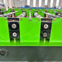 Machine de formage de tuiles de toiture Cangzhou Hauan Machinery, largeur d'alimentation 1250 mm, acier coloré 0,8-1,2 mm d'épaisseur, contrôle PLC avancé