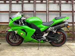 Motocicleta Deportiva <span class=keywords><strong>Kawasaki</strong></span> Ninja <span class=keywords><strong>ZX10R</strong></span> de 999cc, Cuatro Cilindros <span class=keywords><strong>en</strong></span> Línea, Refrigeración Líquida, Alta Potencia, con IMU y ABS - Product Image 2