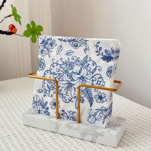 Nouvelles serviettes imprimées de style porcelaine bleue et blanche, serviettes jetables à thème festif. - Product Image 2